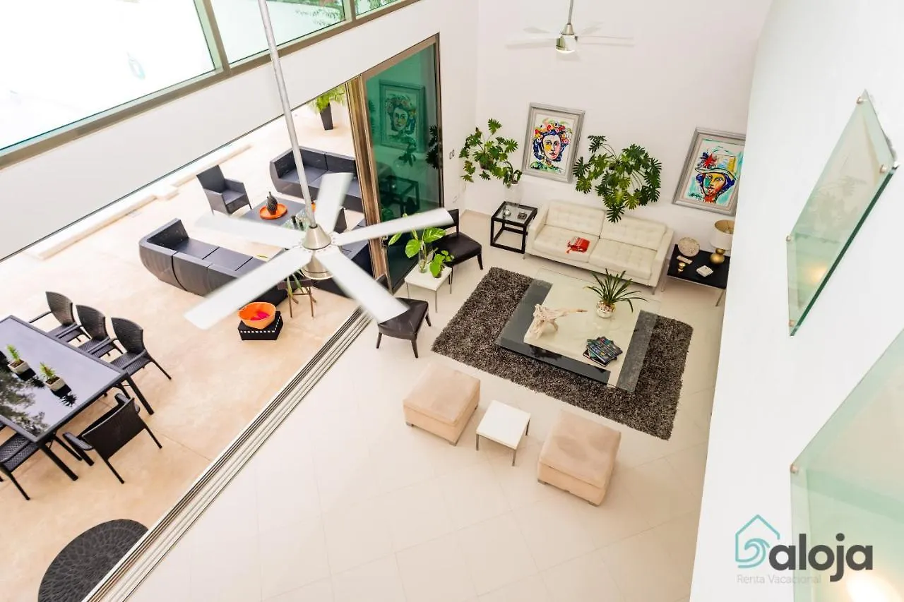 Modern Villa With Private Pool In Cancun Mexico